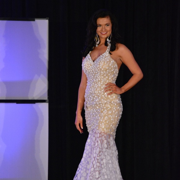 Meet your Posher, Carol - Picture 6 of 8